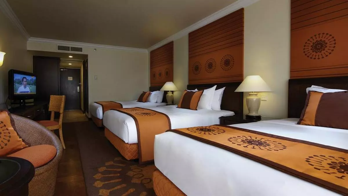 HOLIDAY INN RESORT PENANG FAMILY ROOM (Copy).jpg